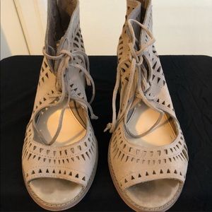 Vince Camuto Nude Lace Up